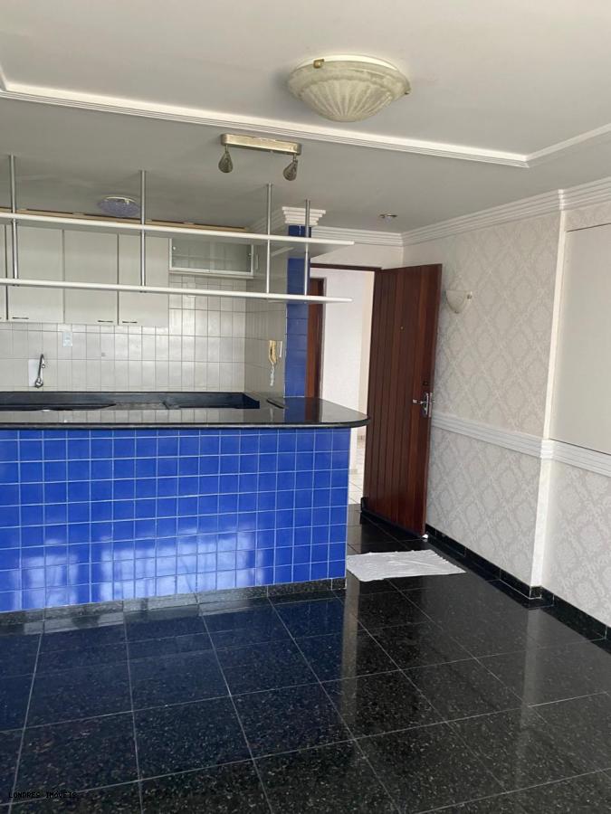 Apartamento para alugar com 2 quartos, 68m² - Foto 8