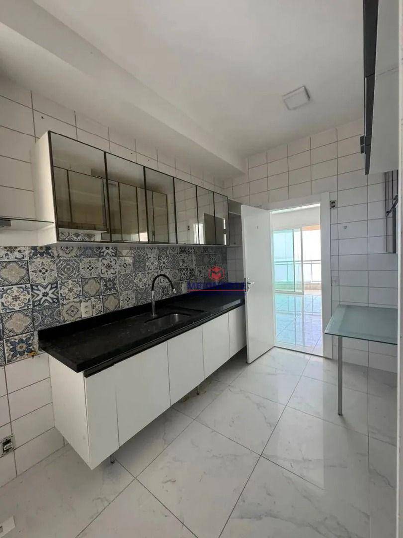 Apartamento, 3 quartos, 136 m² - Foto 2