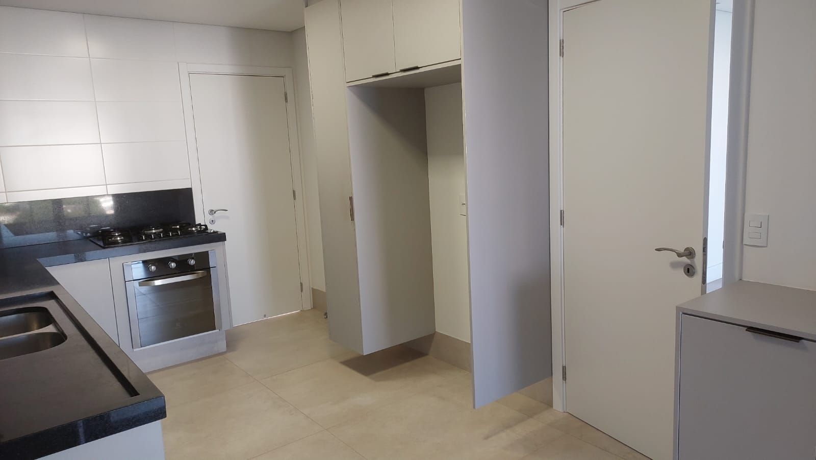 Apartamento à venda com 3 quartos, 209m² - Foto 24