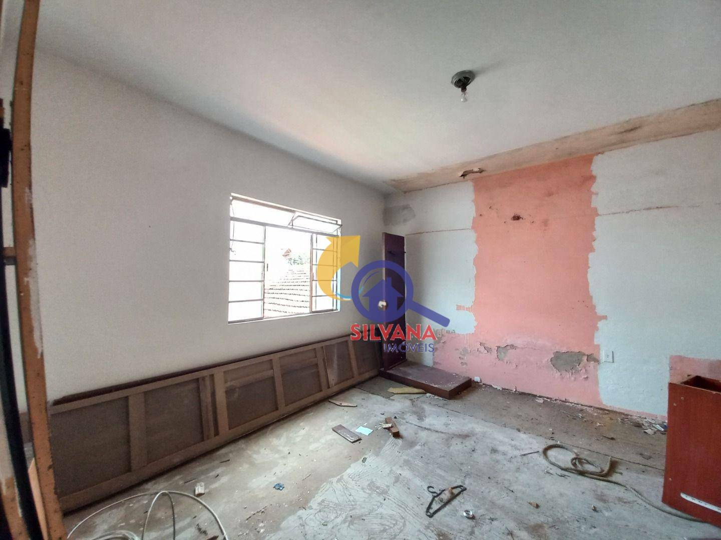 Casa para alugar com 3 quartos, 294m² - Foto 2