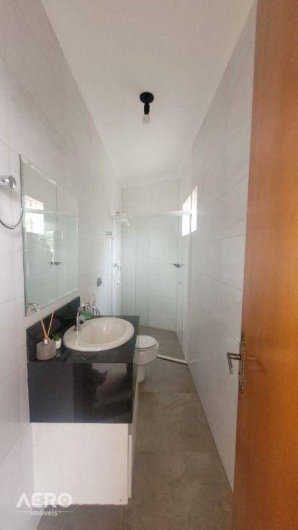 Casa à venda com 4 quartos, 211m² - Foto 41