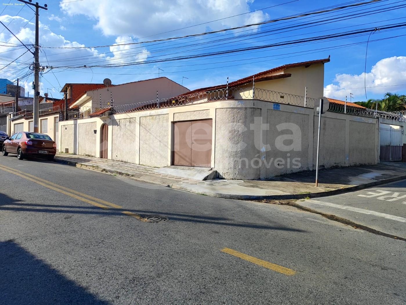 Casa à venda com 2 quartos, 115m² - Foto 1