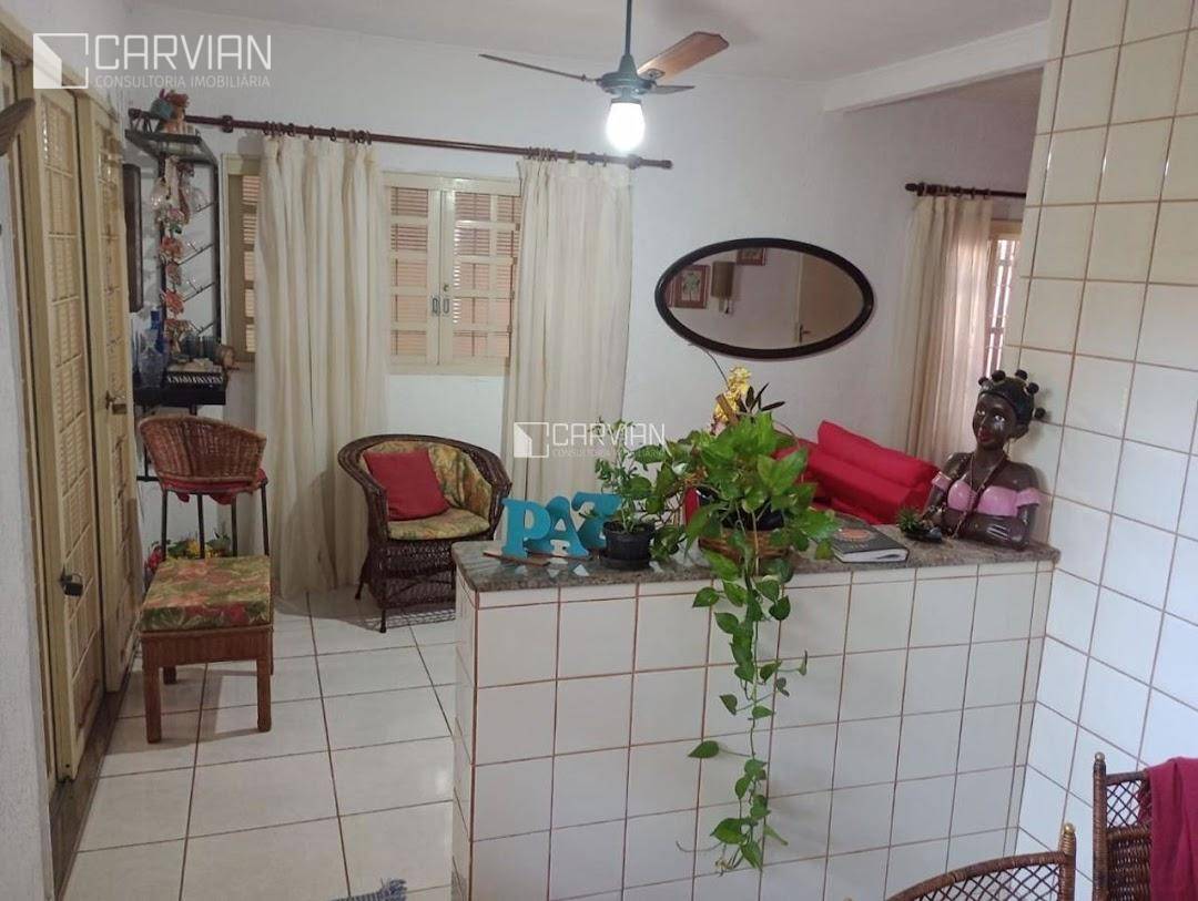 Casa à venda com 4 quartos, 200m² - Foto 7