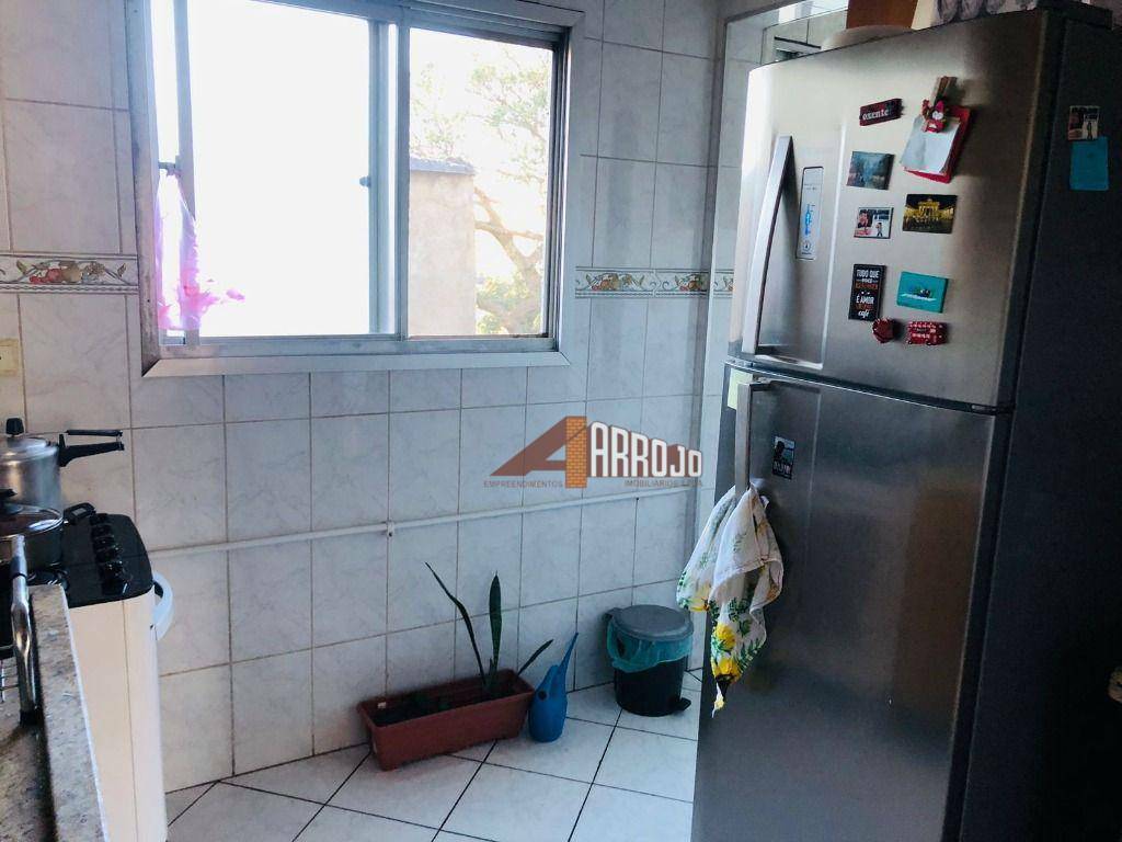 Apartamento à venda com 2 quartos, 63m² - Foto 5