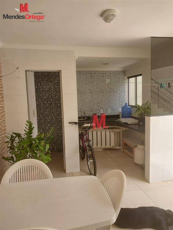 Casa à venda com 3 quartos, 130m² - Foto 13