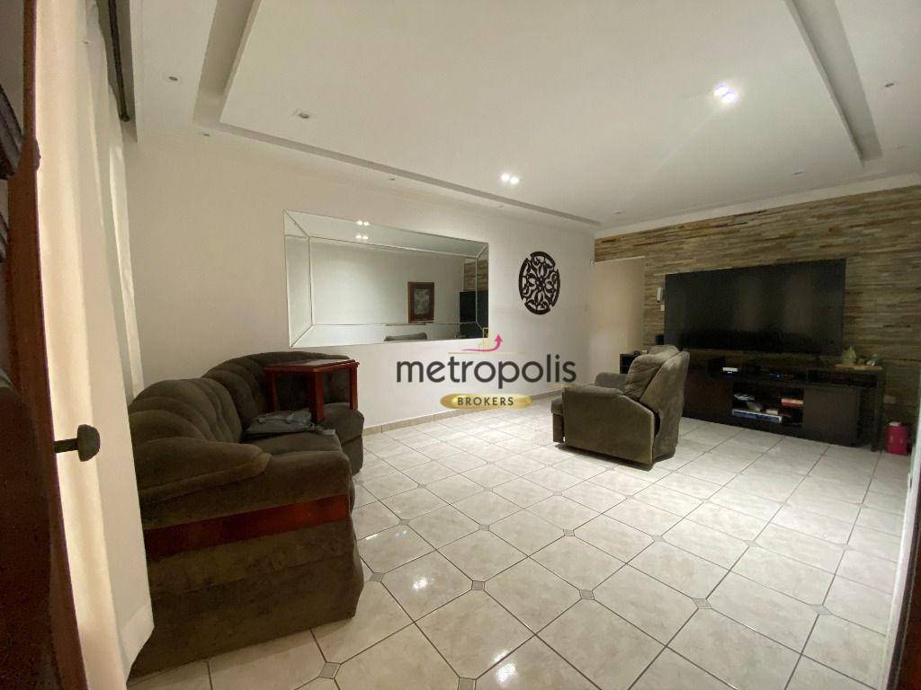 Sobrado à venda com 2 quartos, 203m² - Foto 2