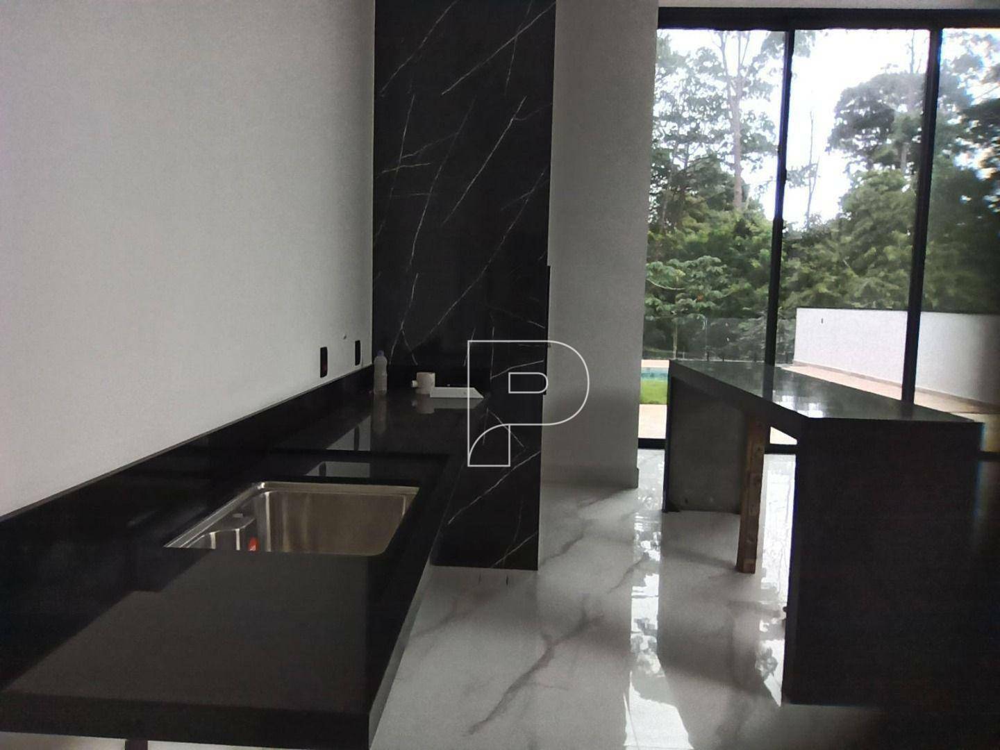 Casa de Condomínio à venda com 3 quartos, 260m² - Foto 3