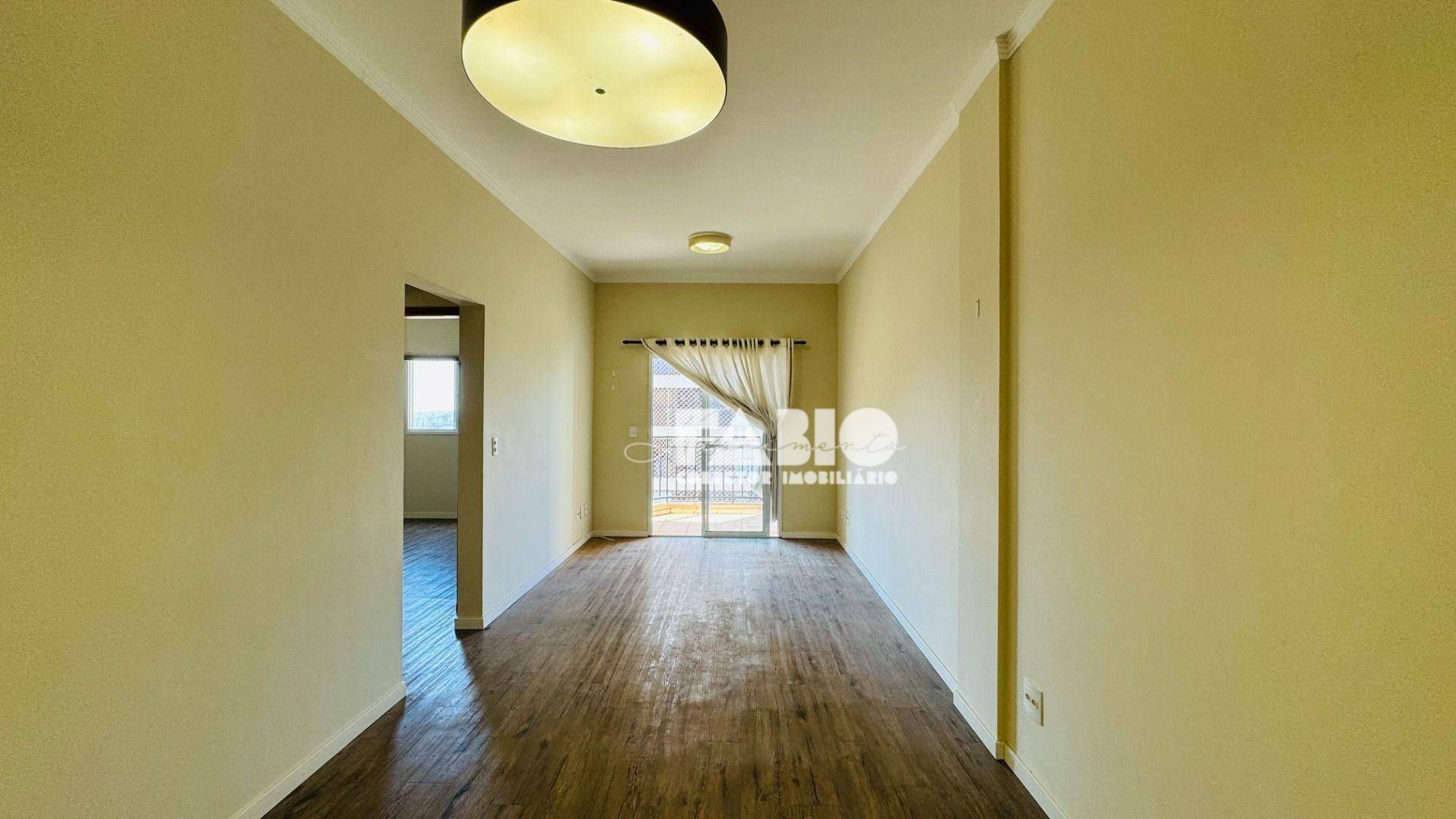 Apartamento à venda com 2 quartos, 82m² - Foto 3