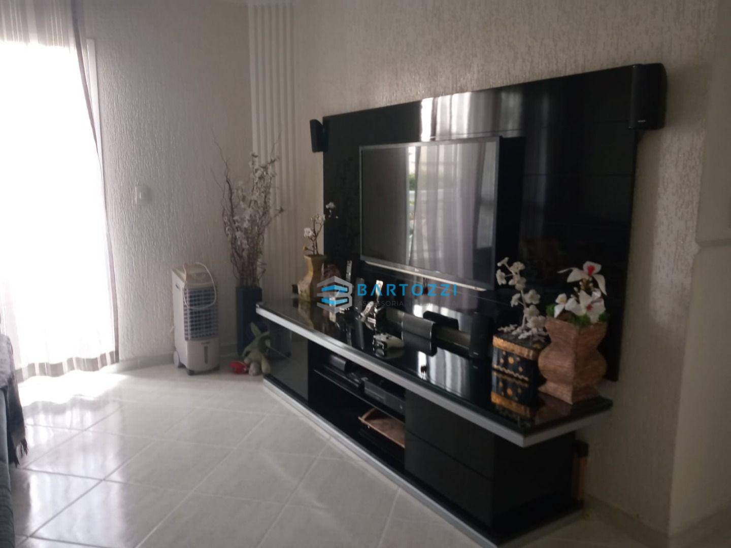 Apartamento à venda com 3 quartos, 86m² - Foto 7