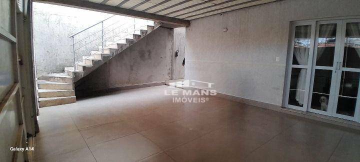 Casa à venda com 5 quartos, 200m² - Foto 40
