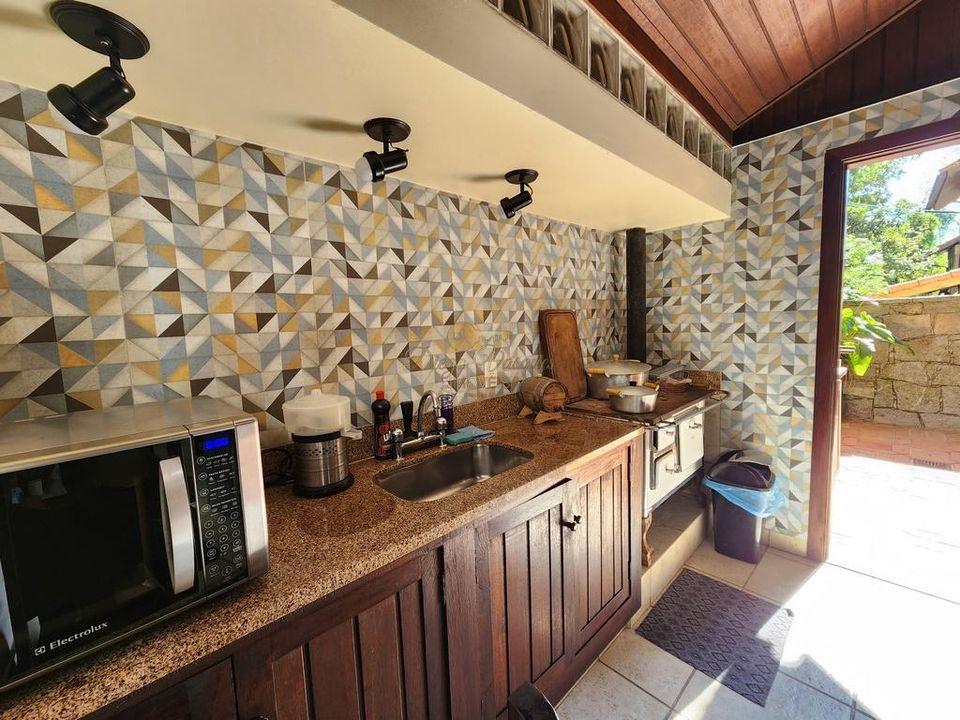 Casa de Condomínio à venda com 4 quartos, 160m² - Foto 18