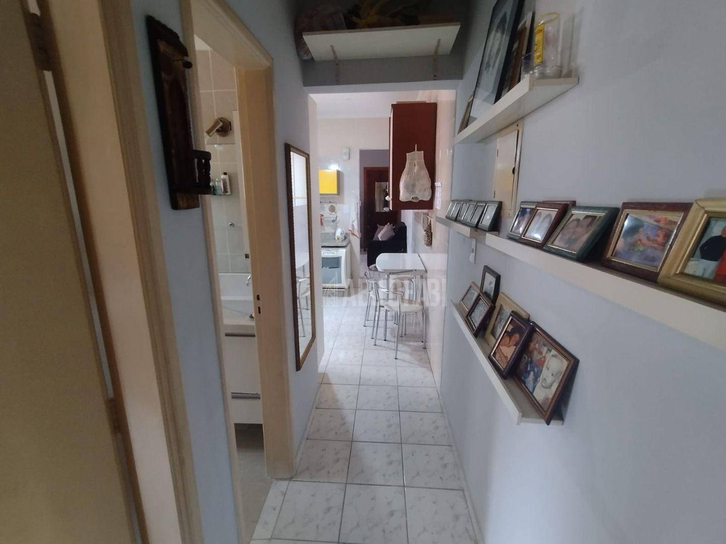 Apartamento à venda com 2 quartos, 63m² - Foto 3