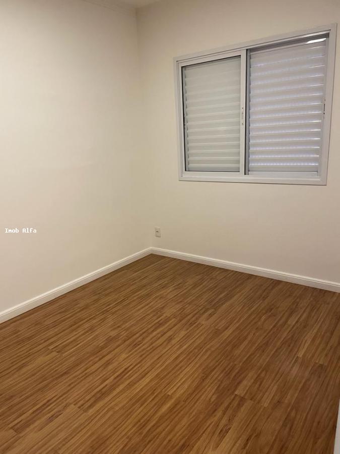 Apartamento para alugar com 3 quartos, 70m² - Foto 7