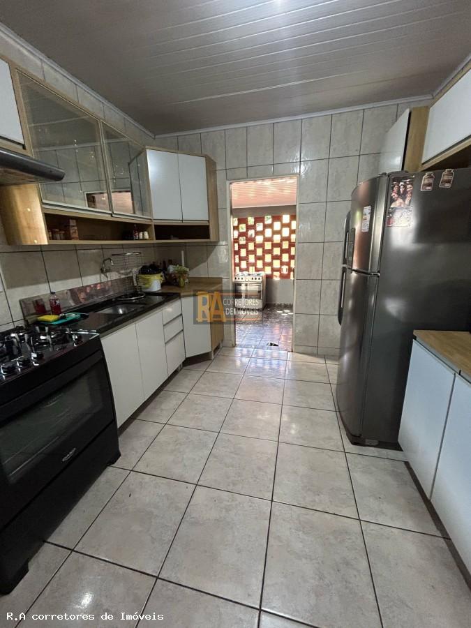 Casa à venda com 3 quartos, 300m² - Foto 12