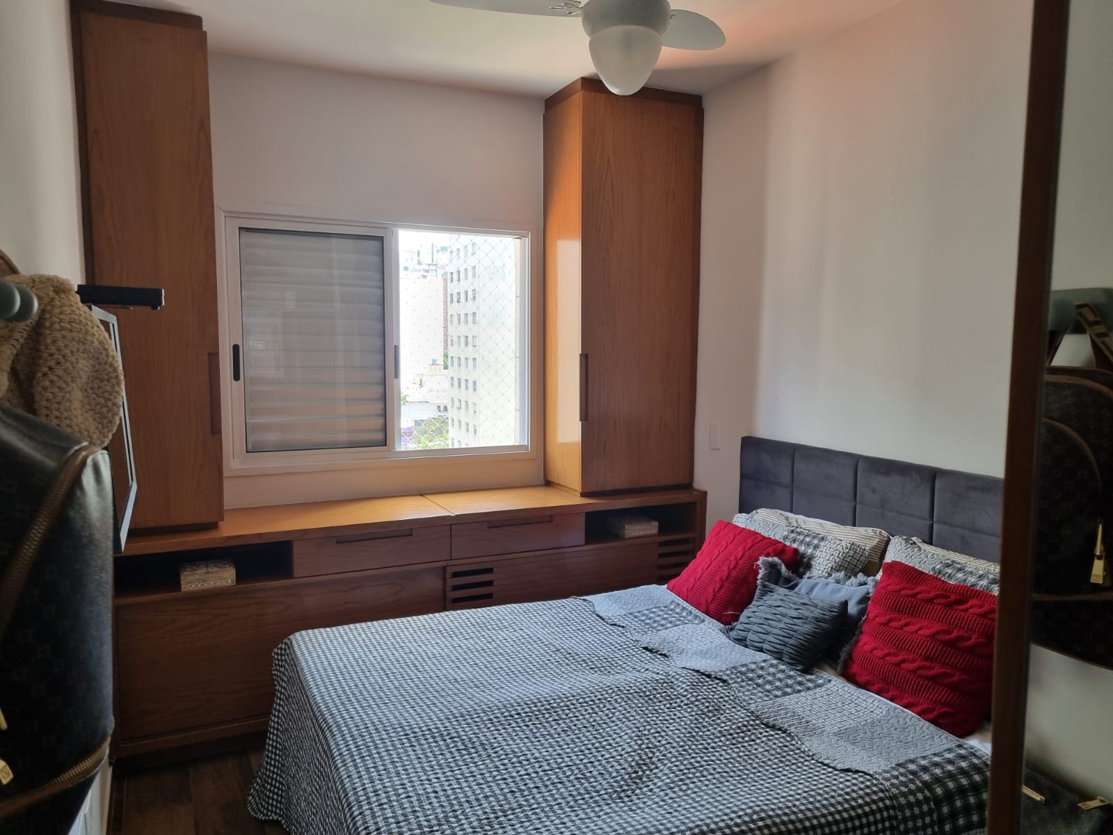 Apartamento à venda com 2 quartos, 55m² - Foto 13