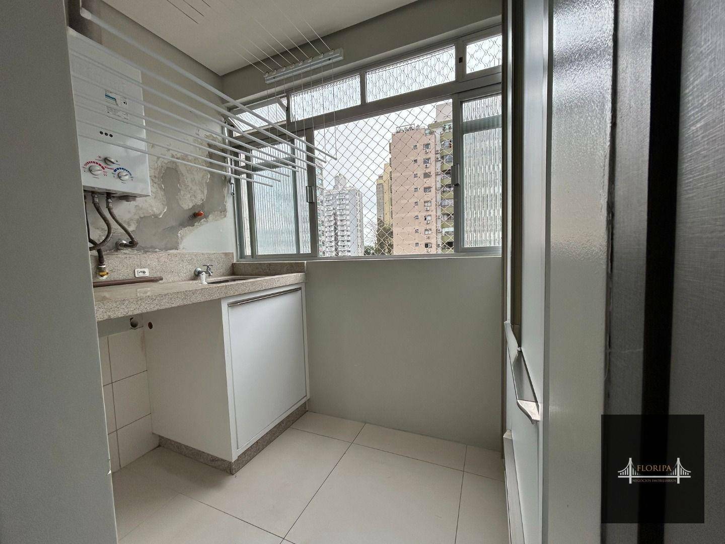 Apartamento à venda com 3 quartos, 98m² - Foto 11