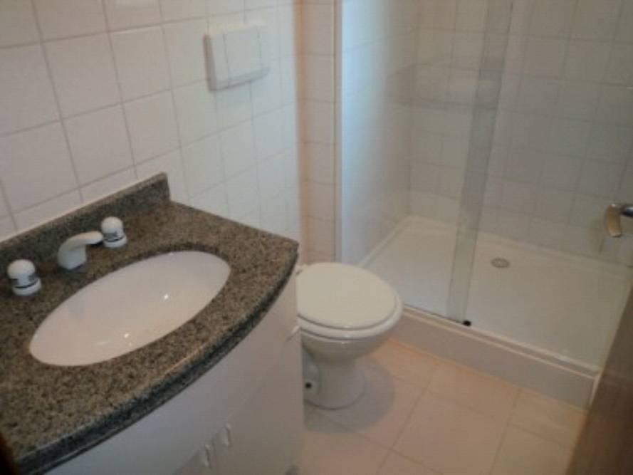 Apartamento para alugar com 2 quartos, 76m² - Foto 10