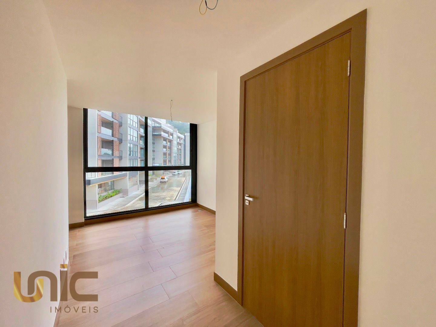 Apartamento à venda com 2 quartos, 60m² - Foto 7