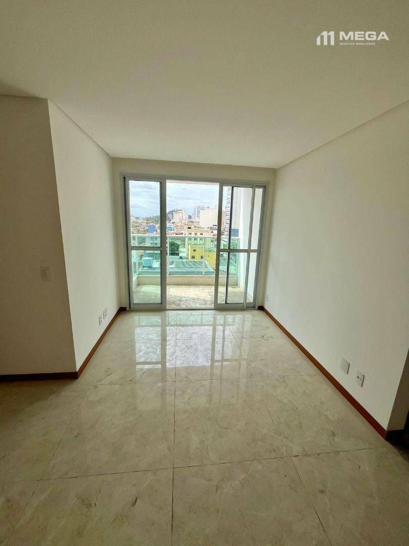 Apartamento à venda com 2 quartos, 61m² - Foto 1