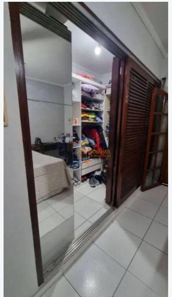 Sobrado à venda com 3 quartos, 300m² - Foto 3