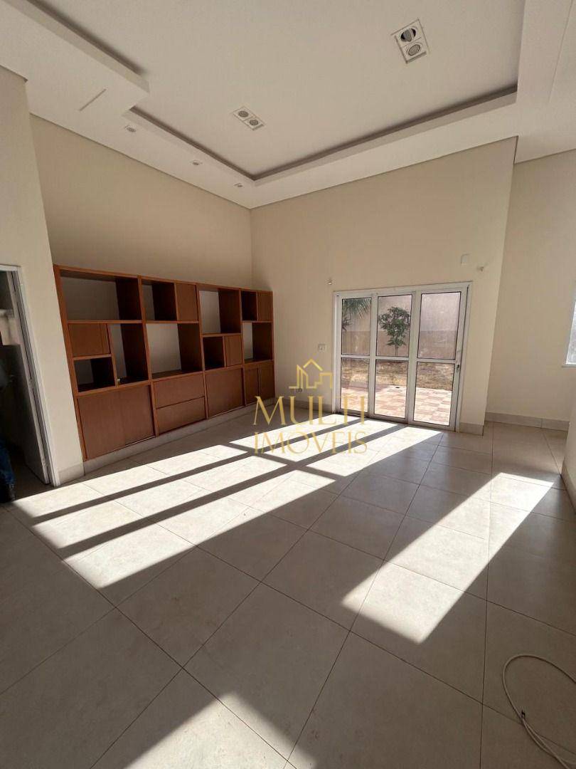 Casa à venda com 3 quartos, 220m² - Foto 11