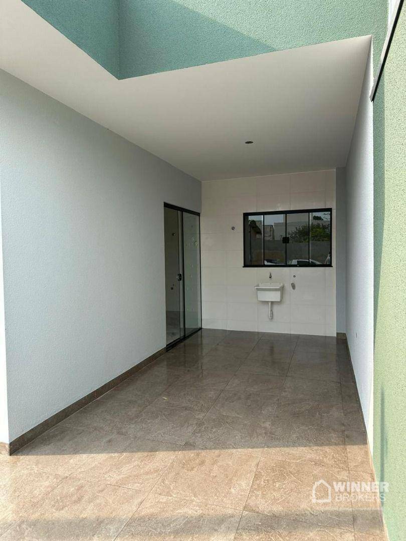 Casa à venda com 3 quartos, 65m² - Foto 8