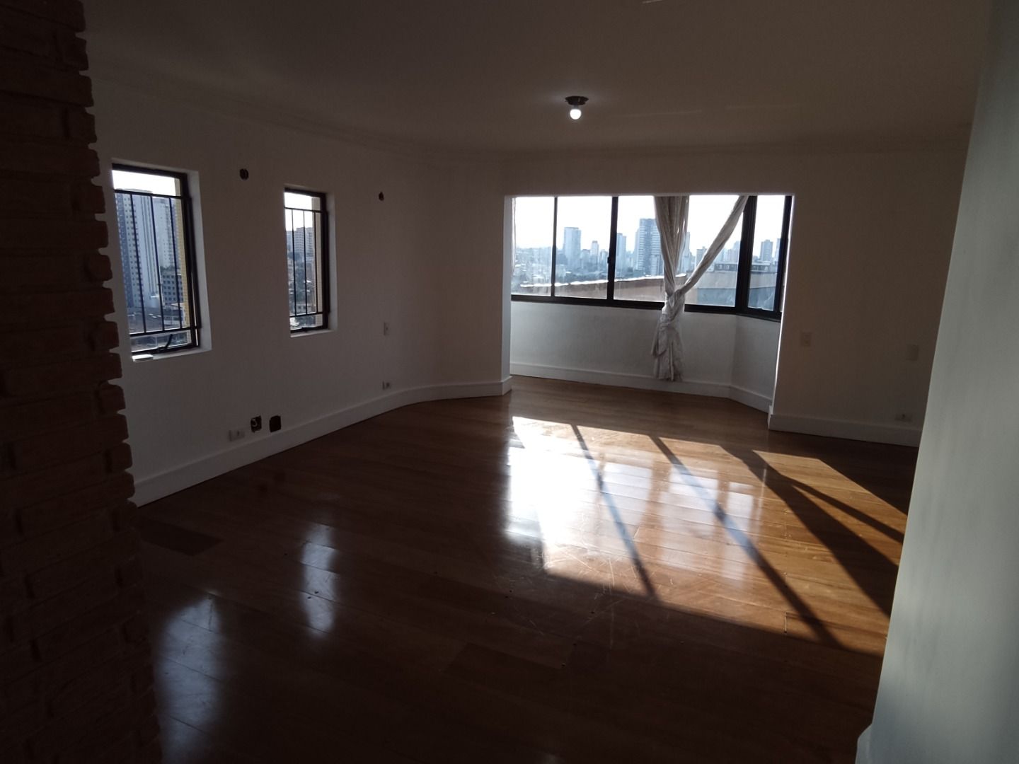 Apartamento à venda com 3 quartos, 170m² - Foto 8