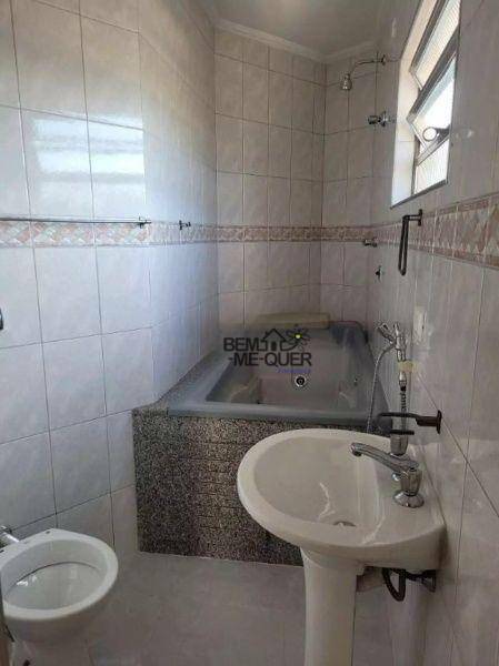 Sobrado à venda com 3 quartos, 259m² - Foto 9