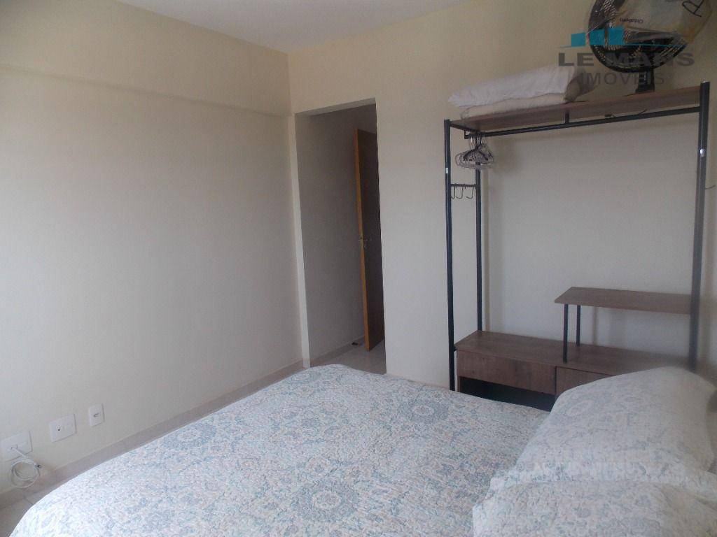 Apartamento à venda com 2 quartos, 60m² - Foto 15