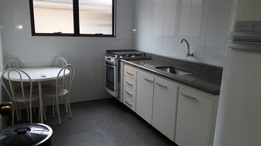 Cobertura à venda com 4 quartos, 300m² - Foto 46