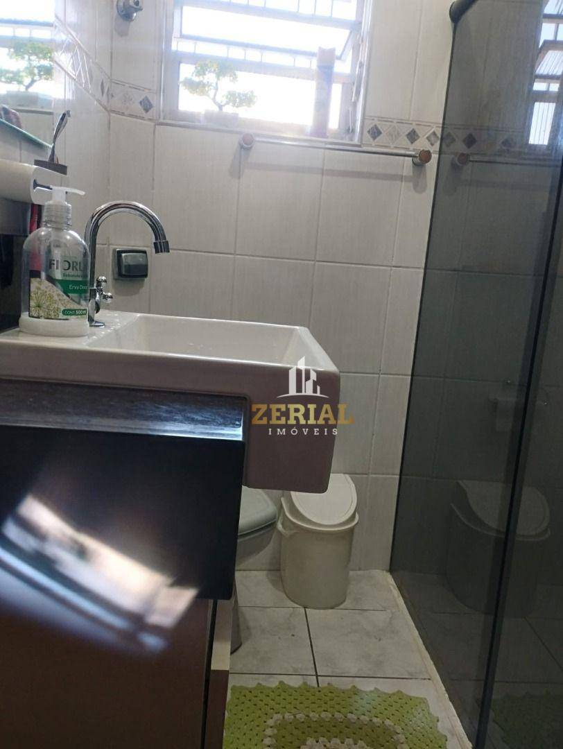 Sobrado à venda com 3 quartos, 220m² - Foto 14