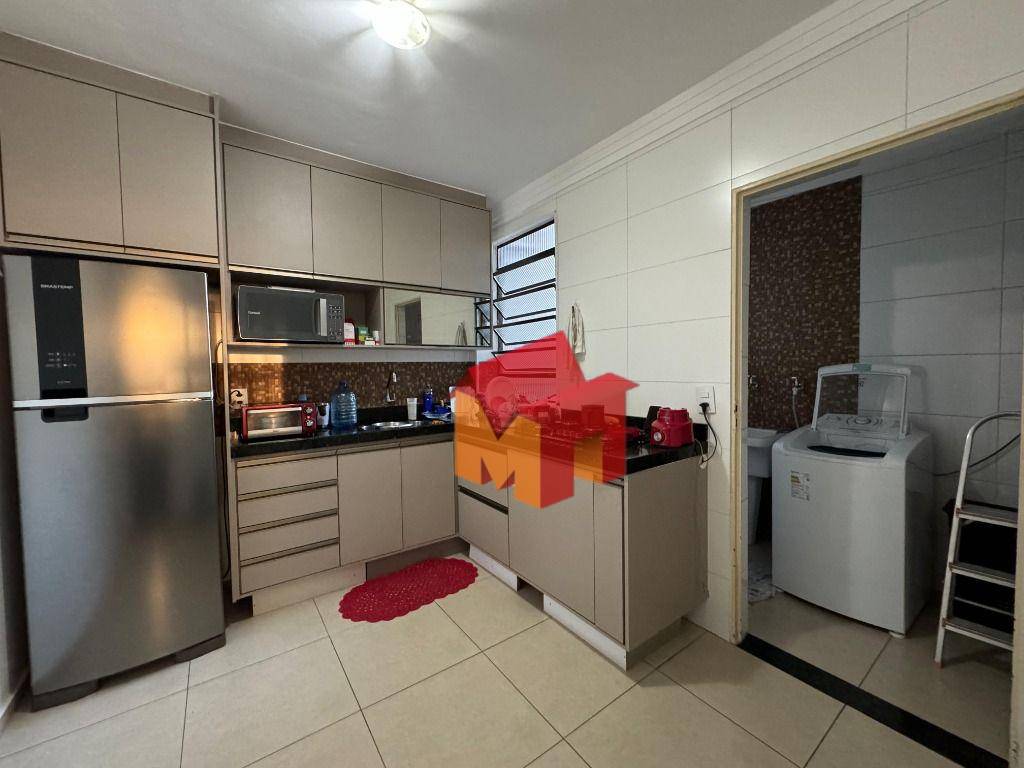 Apartamento à venda com 2 quartos, 60m² - Foto 4