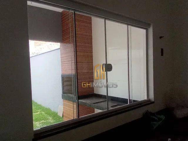 Casa à venda com 3 quartos, 100m² - Foto 8