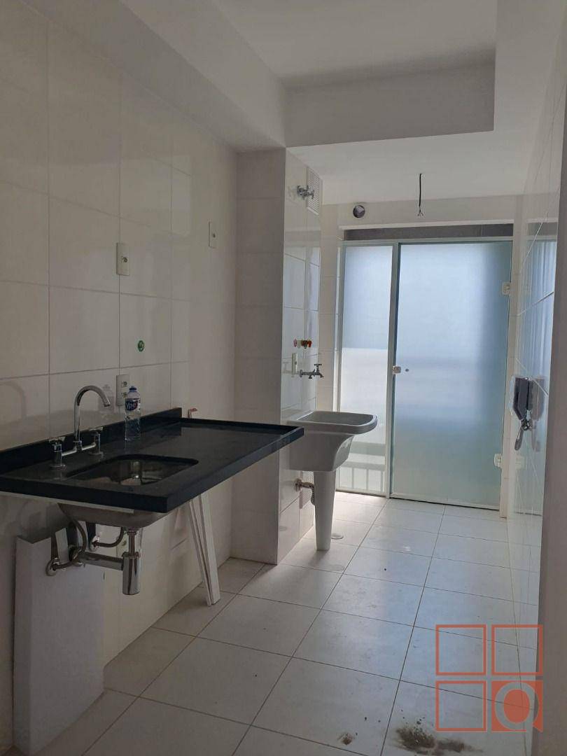 Apartamento à venda com 2 quartos, 72m² - Foto 5