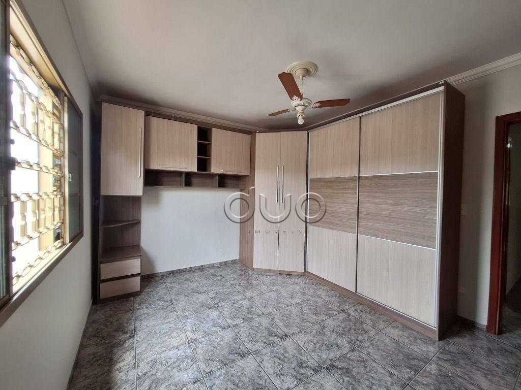 Casa para alugar com 2 quartos, 69m² - Foto 12