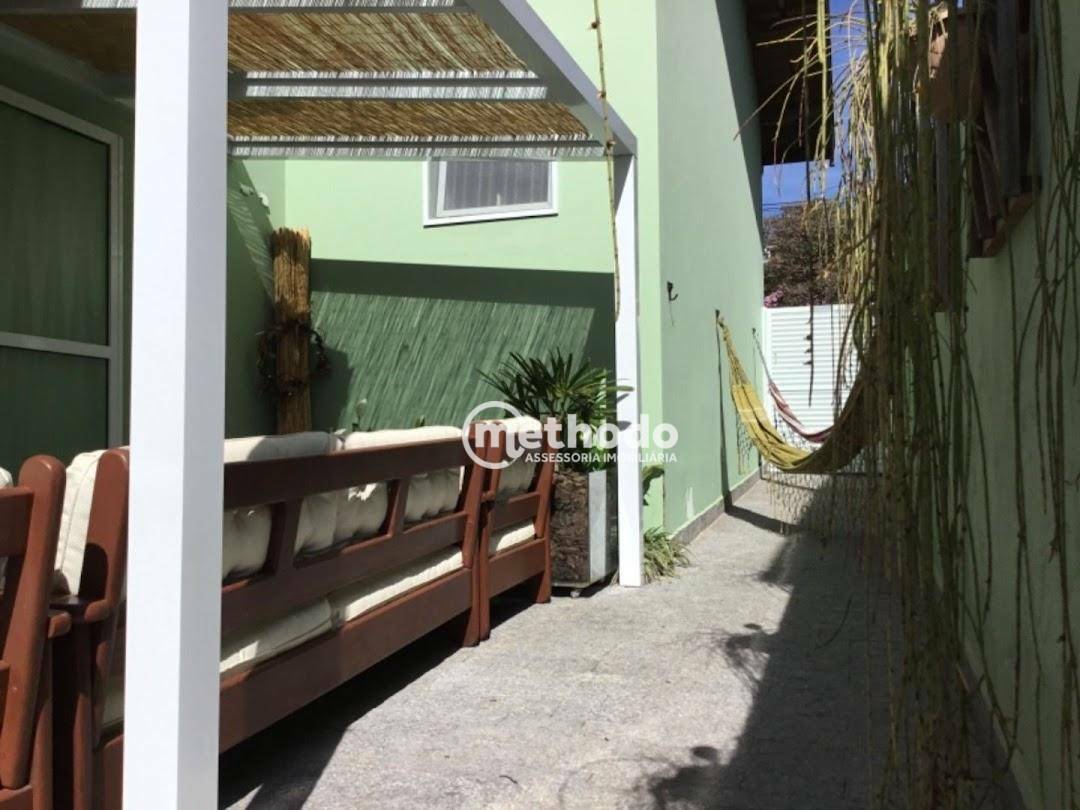 Casa de Condomínio à venda com 3 quartos, 253m² - Foto 17