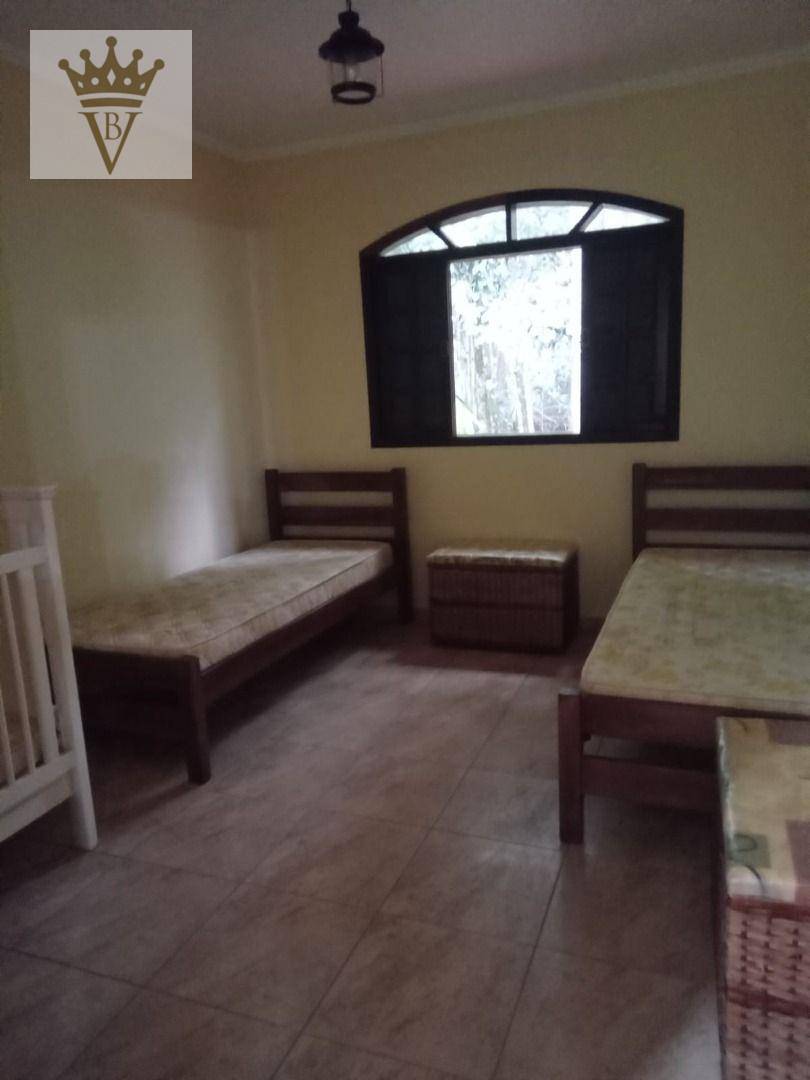 Casa de Condomínio para alugar com 3 quartos, 261m² - Foto 5
