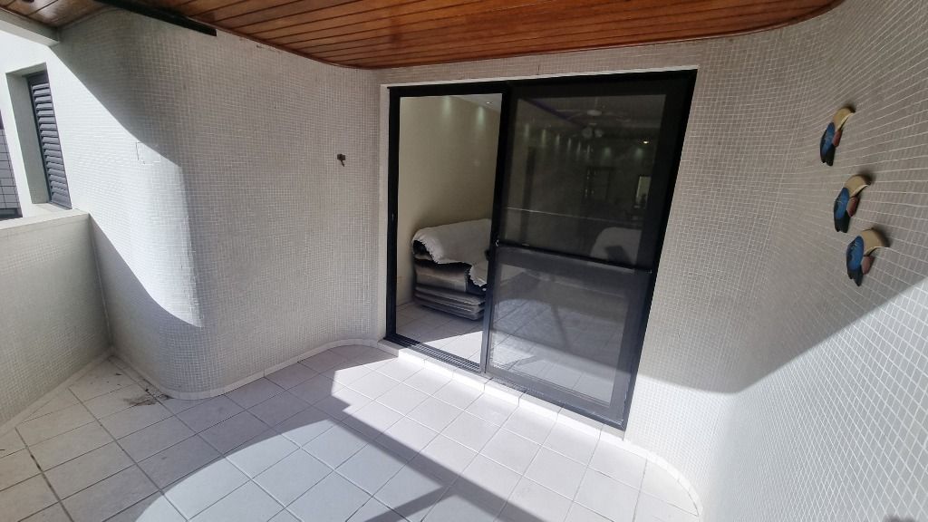 Apartamento à venda com 2 quartos, 95m² - Foto 2