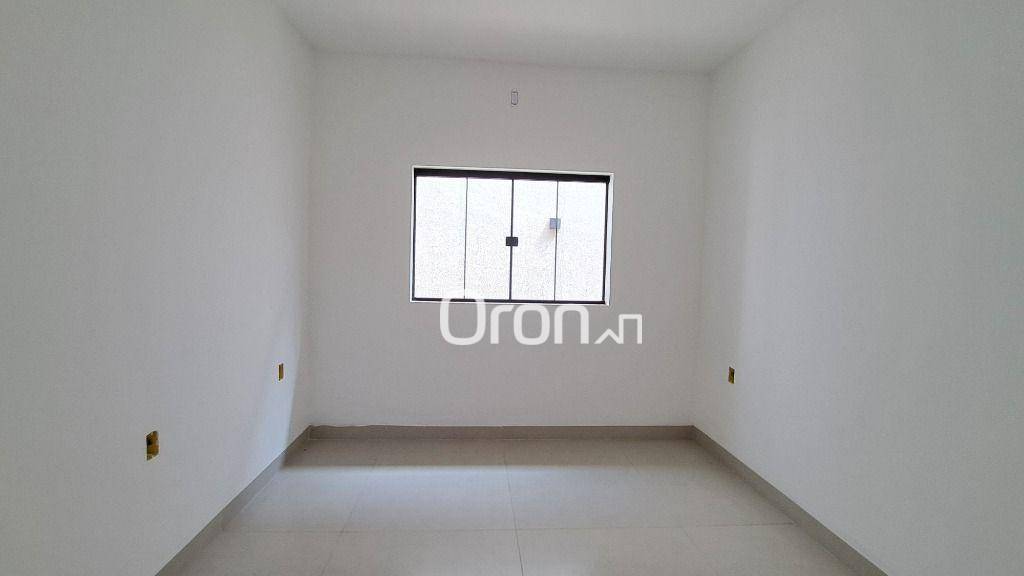 Casa à venda com 3 quartos, 110m² - Foto 4