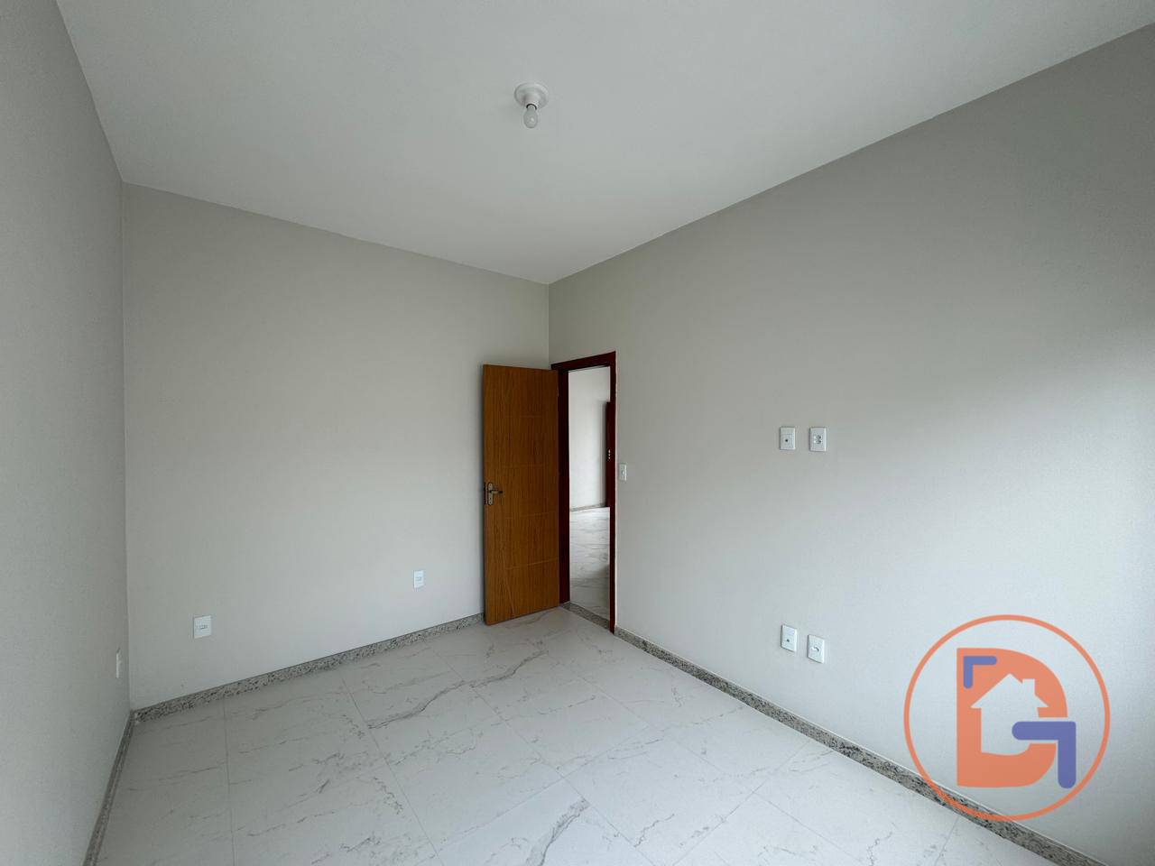 Casa à venda com 2 quartos, 85m² - Foto 15