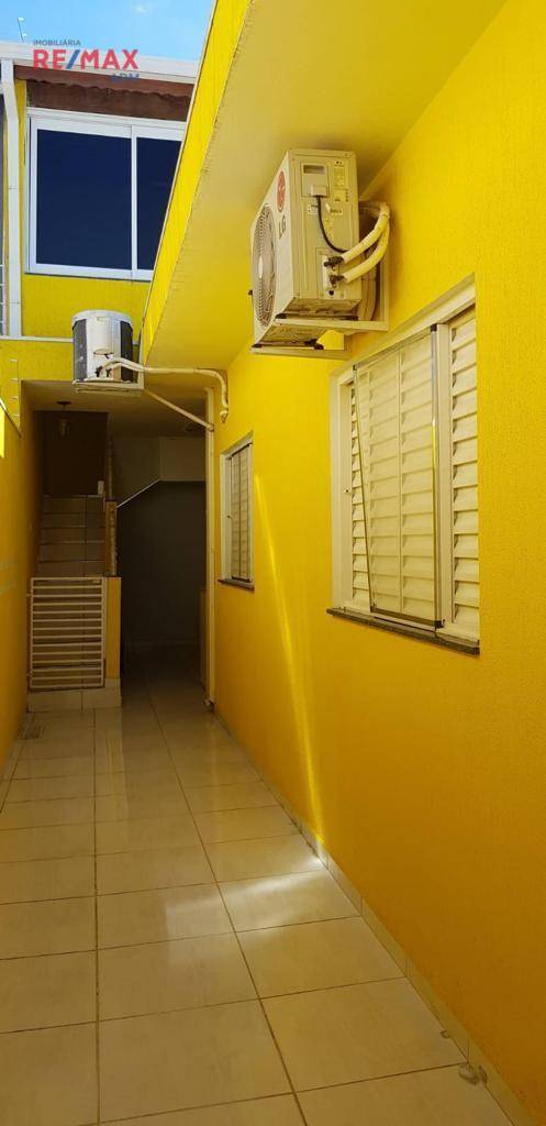 Casa à venda com 2 quartos, 151m² - Foto 4