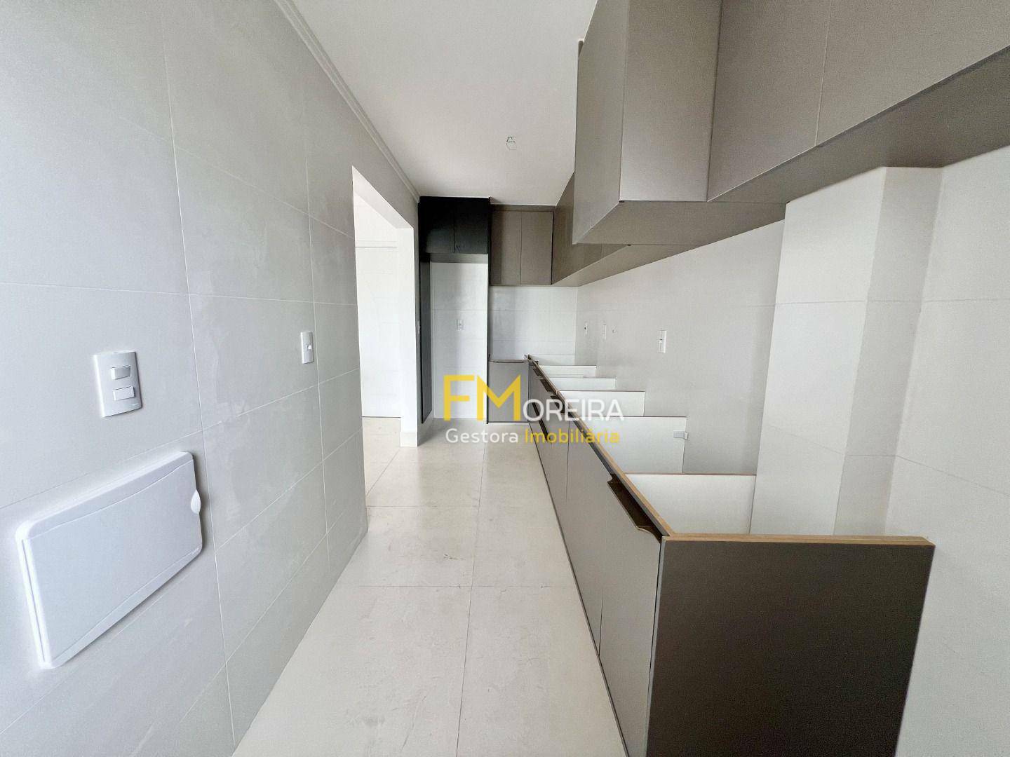 Apartamento à venda com 3 quartos, 109m² - Foto 8