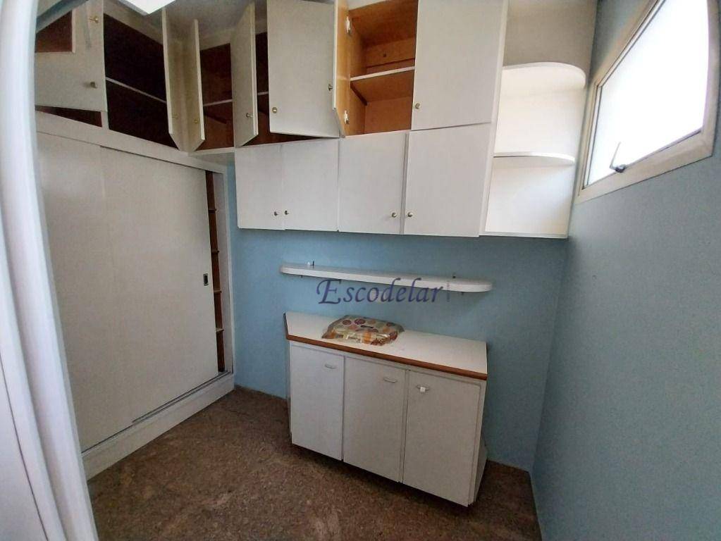 Apartamento à venda com 3 quartos, 136m² - Foto 35