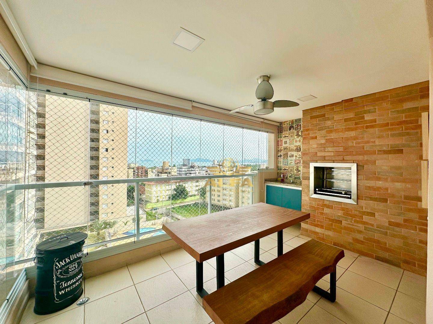 Apartamento à venda com 2 quartos, 72m² - Foto 4