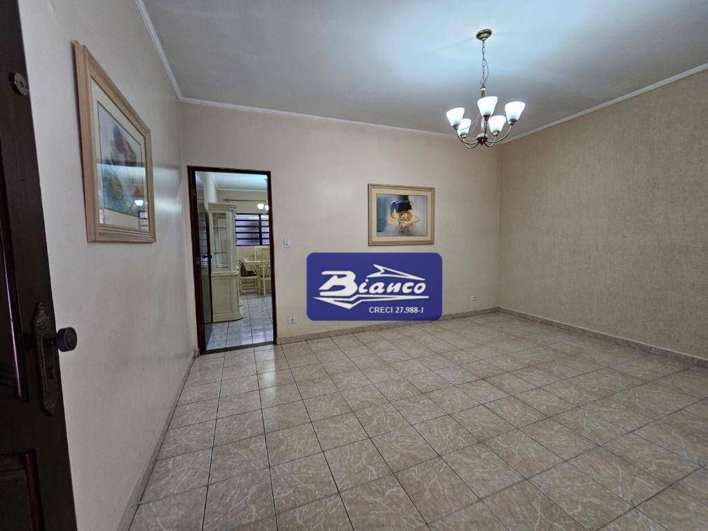 Sobrado à venda com 3 quartos, 160m² - Foto 4