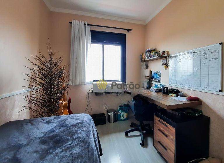 Apartamento à venda com 3 quartos, 80m² - Foto 11