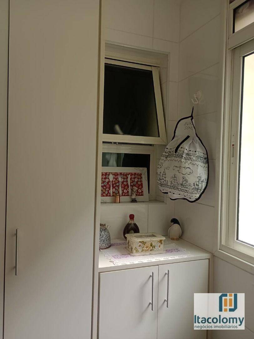 Apartamento à venda com 2 quartos, 100m² - Foto 11