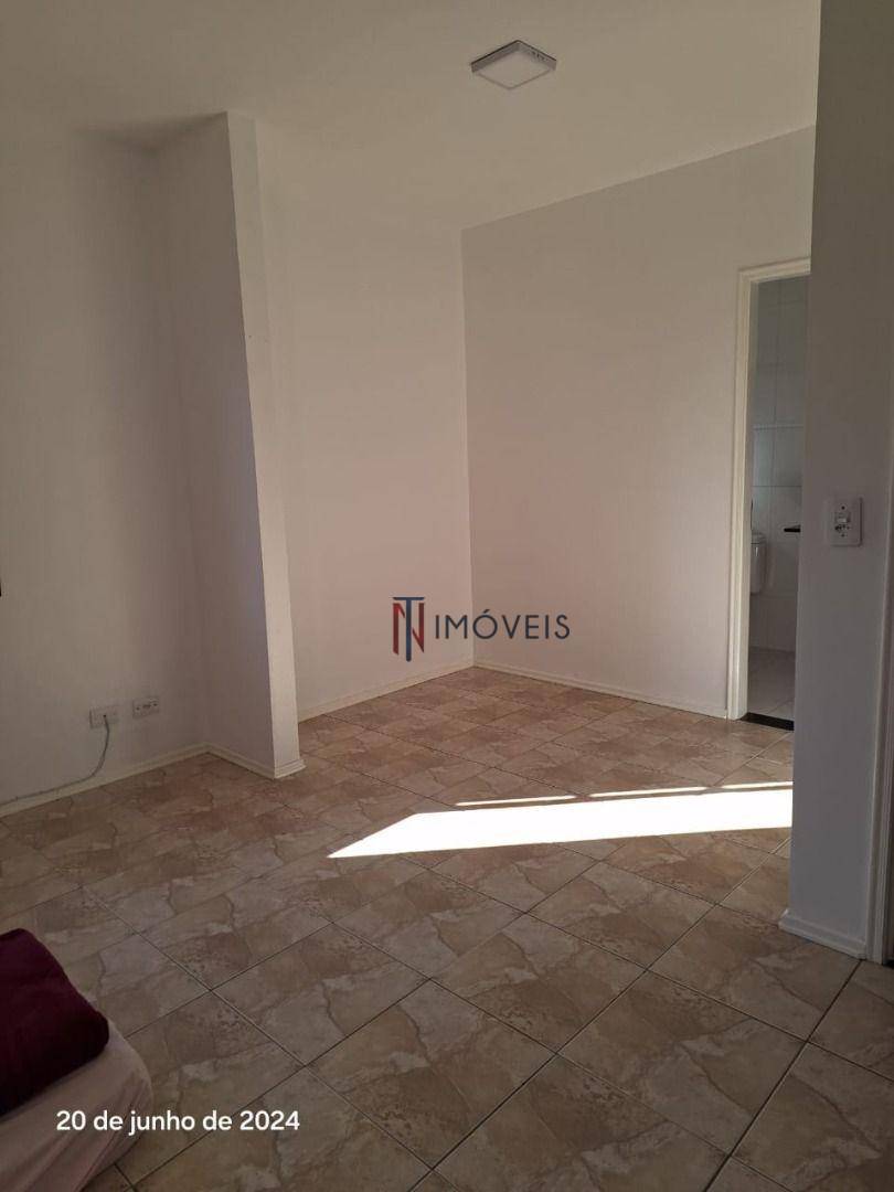 Casa para alugar com 3 quartos, 210m² - Foto 29