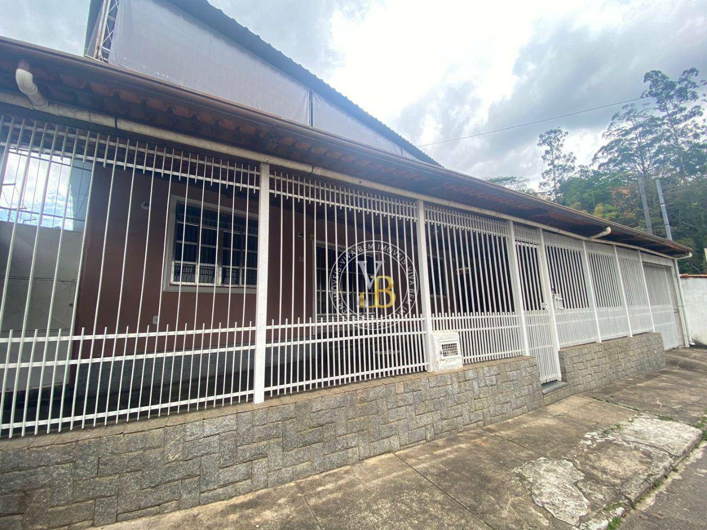 Casa para alugar com 3 quartos, 196m² - Foto 1