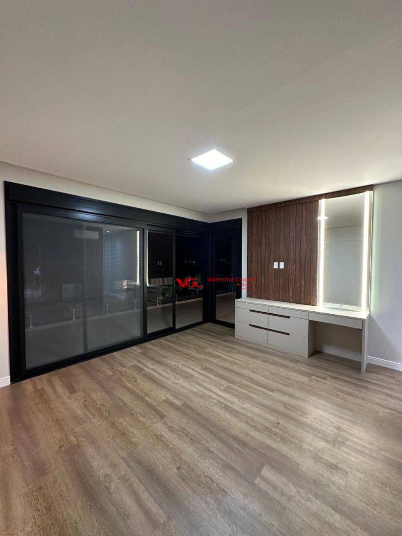 Sobrado à venda com 5 quartos, 400m² - Foto 3